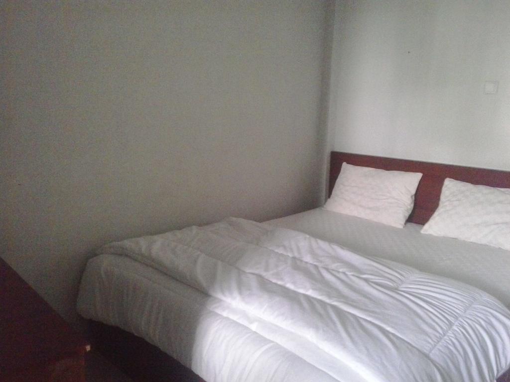 Zameena Guest House Cimahi Εξωτερικό φωτογραφία
