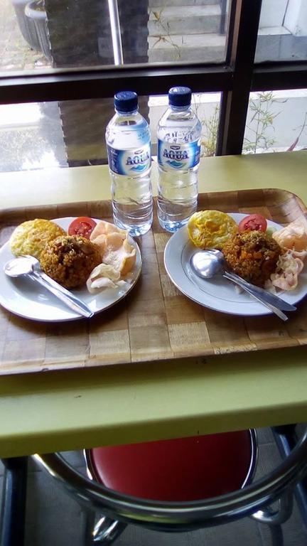Zameena Guest House Cimahi Εξωτερικό φωτογραφία